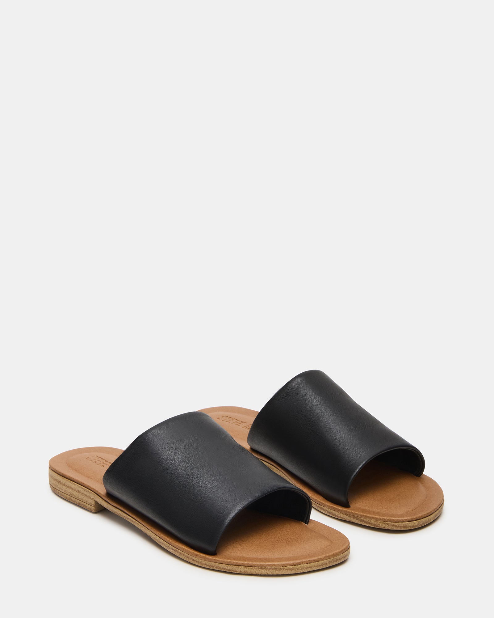 STEVEMADDEN_SHOES_KIPP_BLACK-LEATHER_01.jpg