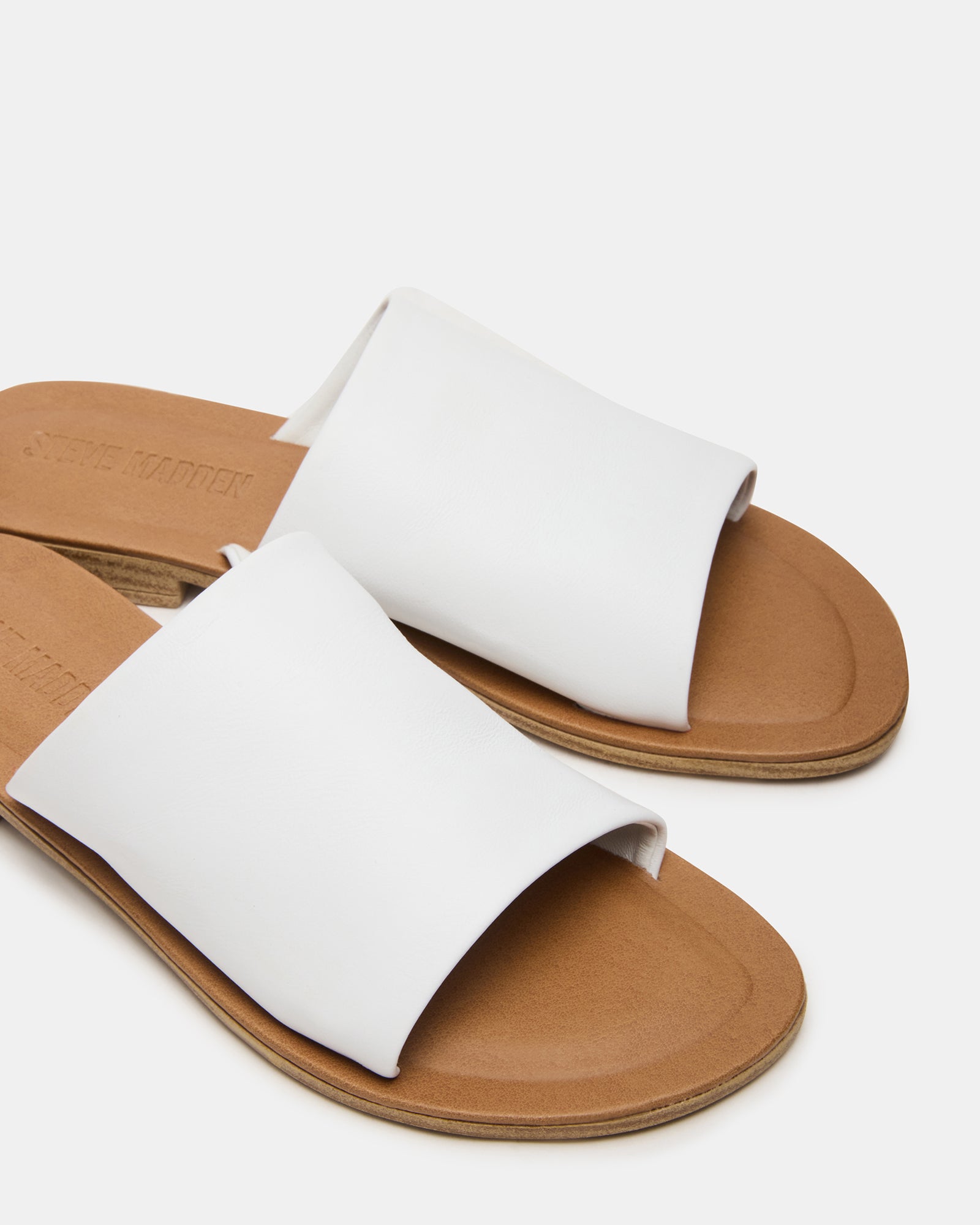 STEVEMADDEN_SHOES_KIPP_WHITE-LEATHER_04.jpg