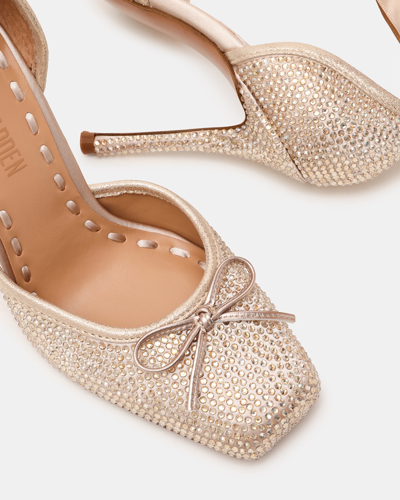 STEVEMADDEN_SHOES_LARINA-R_CHAMPAGNE05.jpg