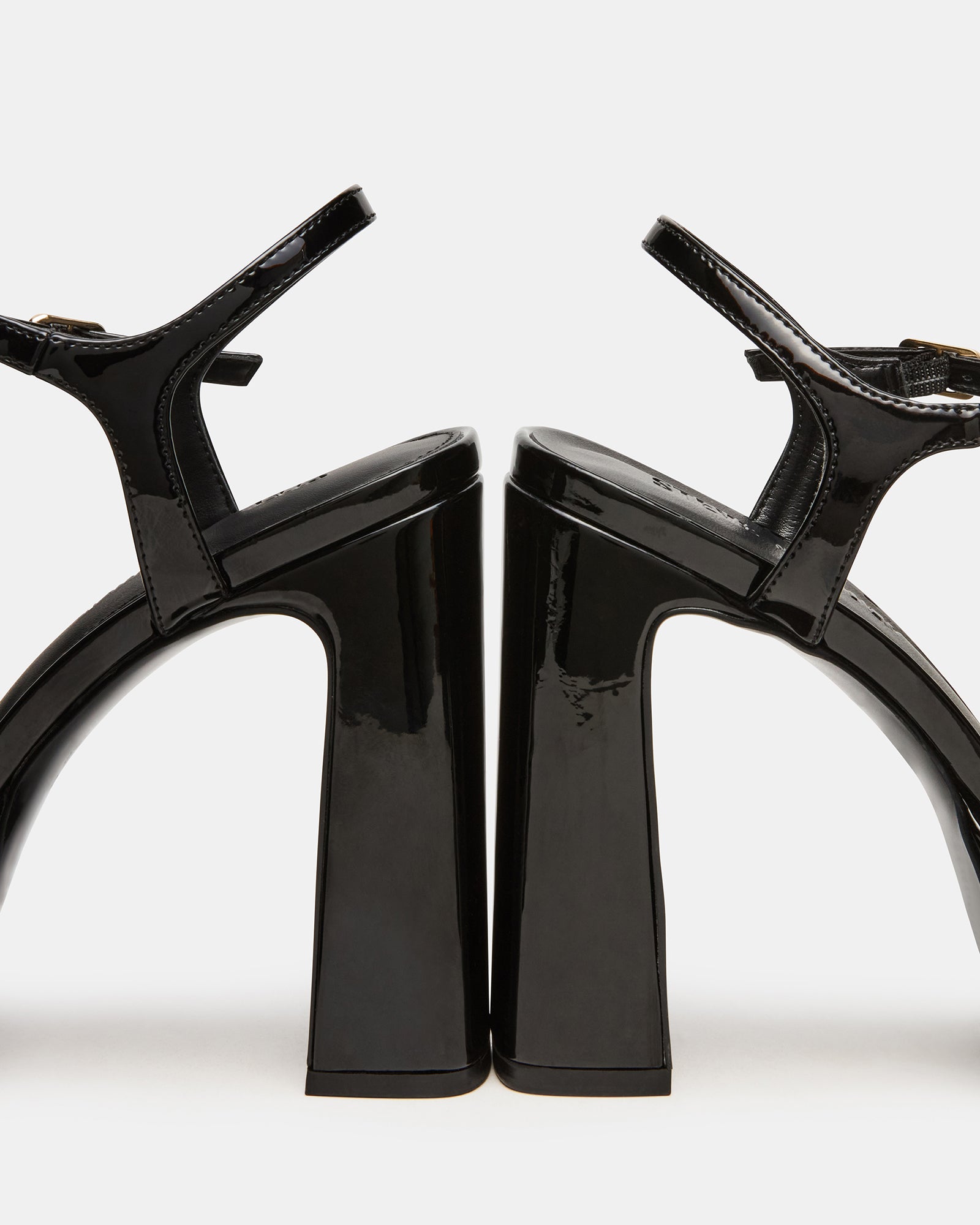 STEVEMADDEN_SHOES_LIANDRA_BLACK-PATENT_05.jpg