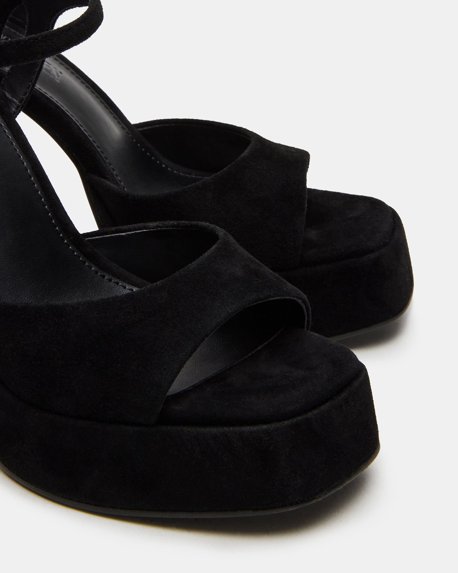STEVEMADDEN_SHOES_LIANDRA_BLACK-SUEDE_04.jpg