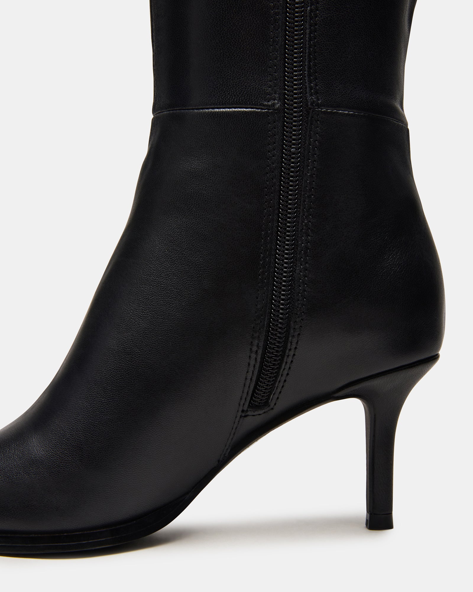 STEVEMADDEN_SHOES_LINGO_BLACK-LEATHER_04.jpg