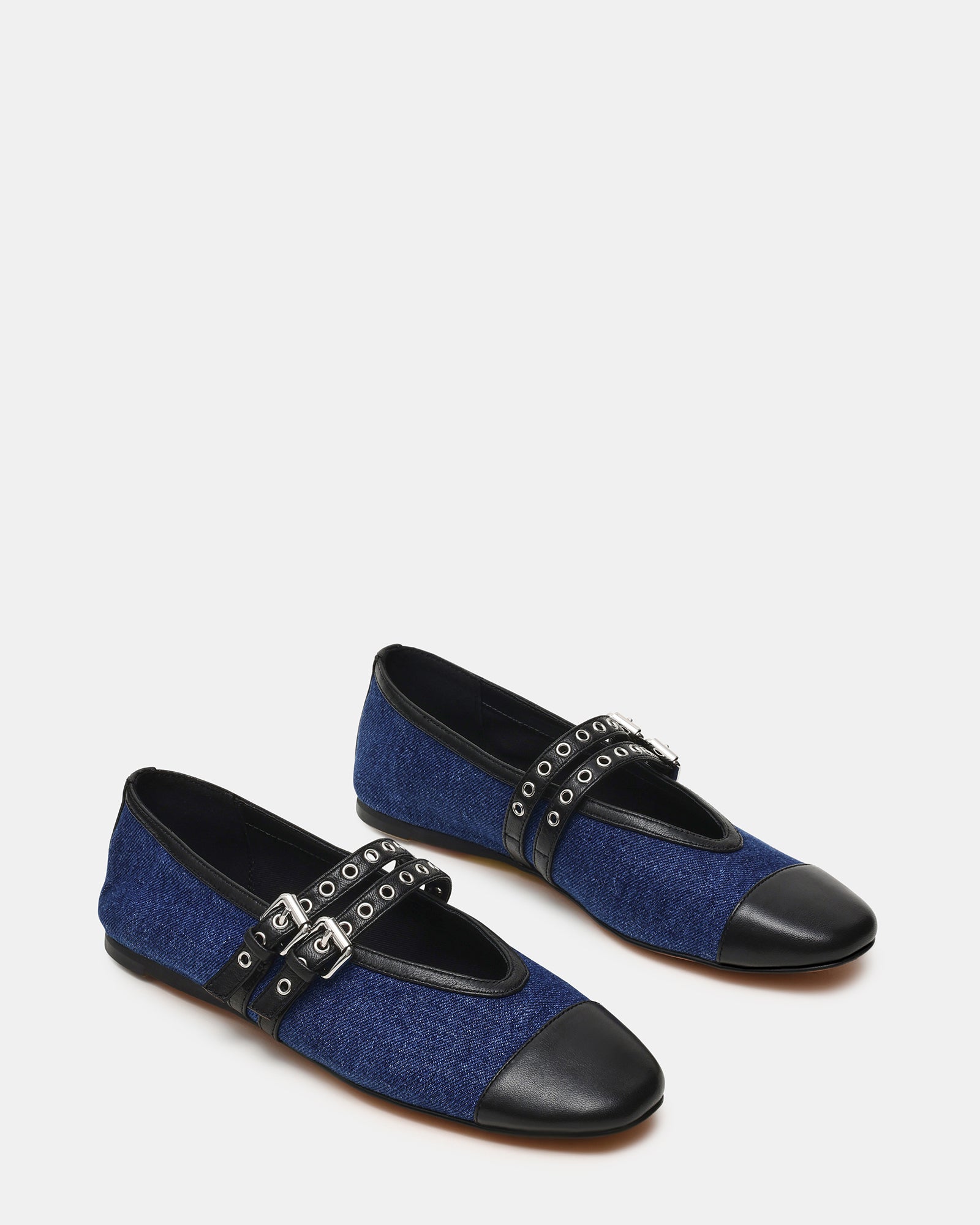 STEVEMADDEN_SHOES_LYDIA-CAP_BLACK-DENIM02.jpg