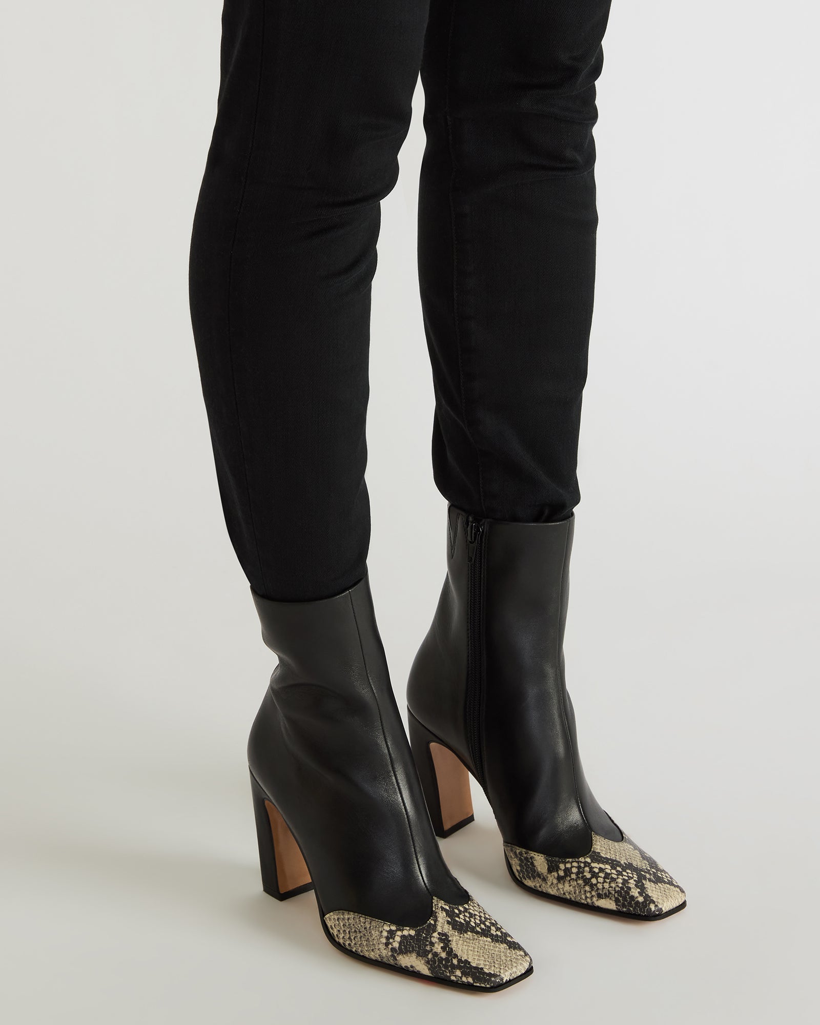 STEVEMADDEN_SHOES_LYLE_BLACK-LEOPARD-SNAKE_4387.jpg