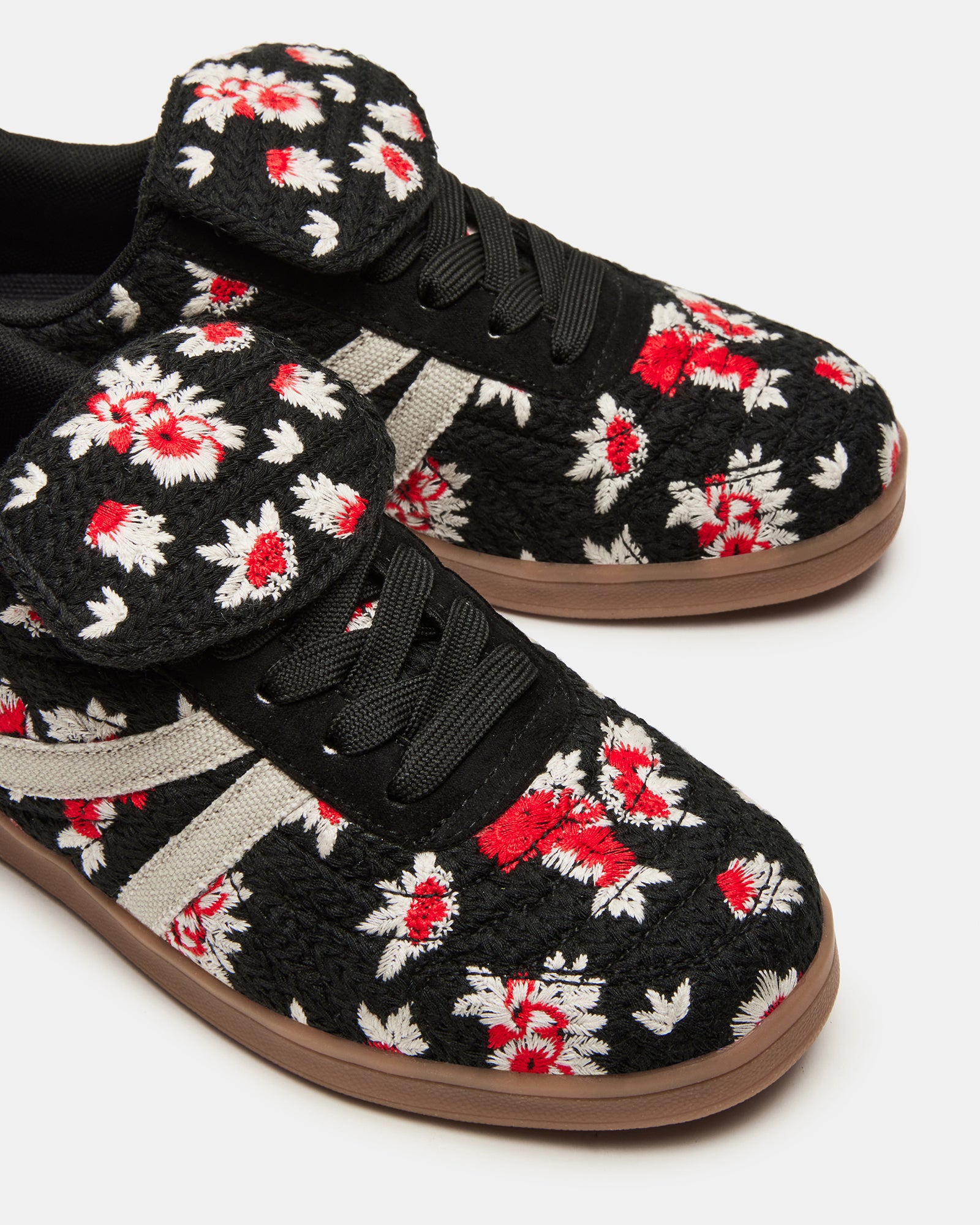 STEVEMADDEN_SHOES_MADRID_FLORAL-MULTI_04_d0ab78f2-0cc2-4103-a448-c3d087fe55cd.jpg