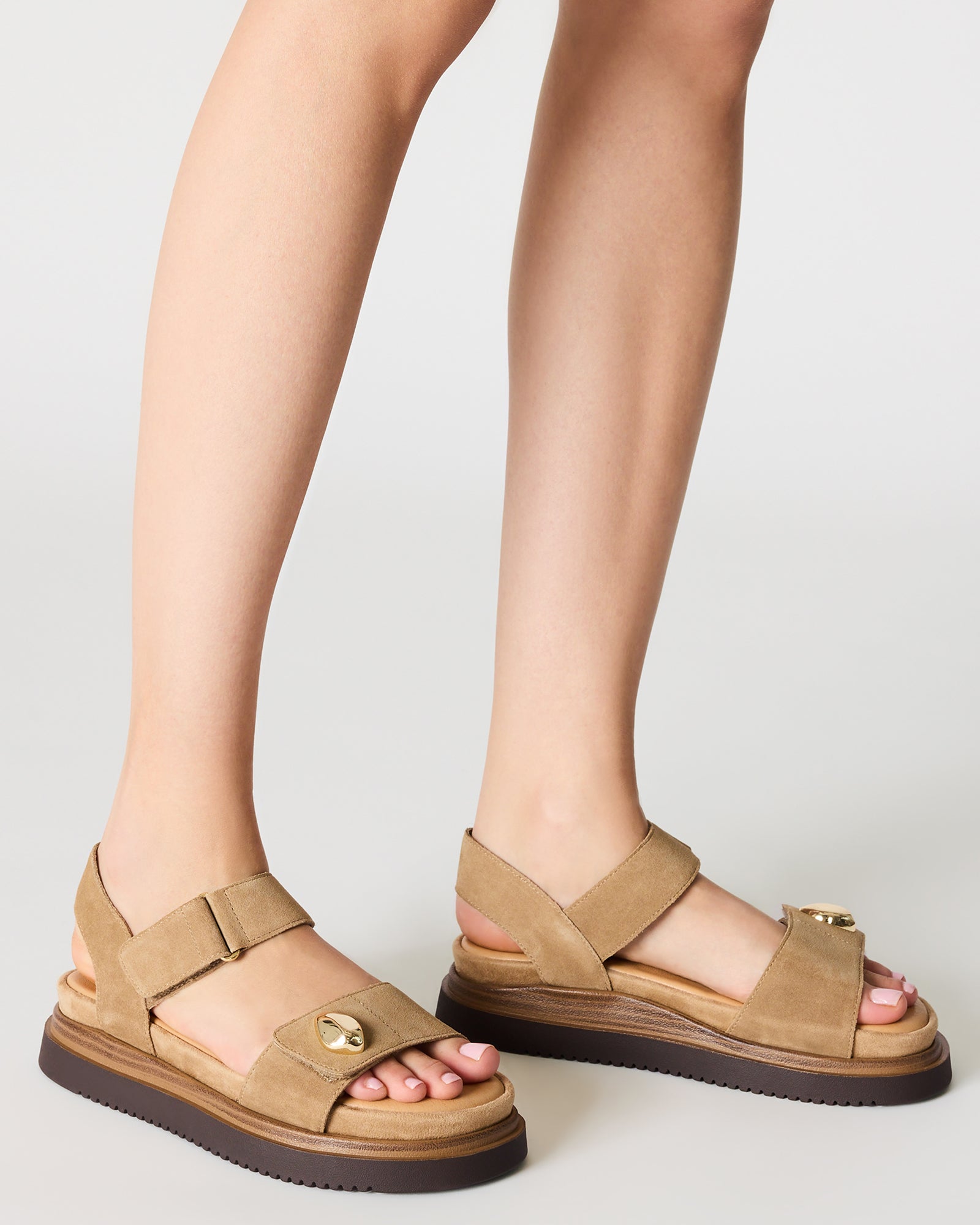 STEVEMADDEN_SHOES_MATINE_TAUPE-SUEDE_0483_4d0c7b0d-0db3-43ae-94e4-8dacd04c77d4.jpg