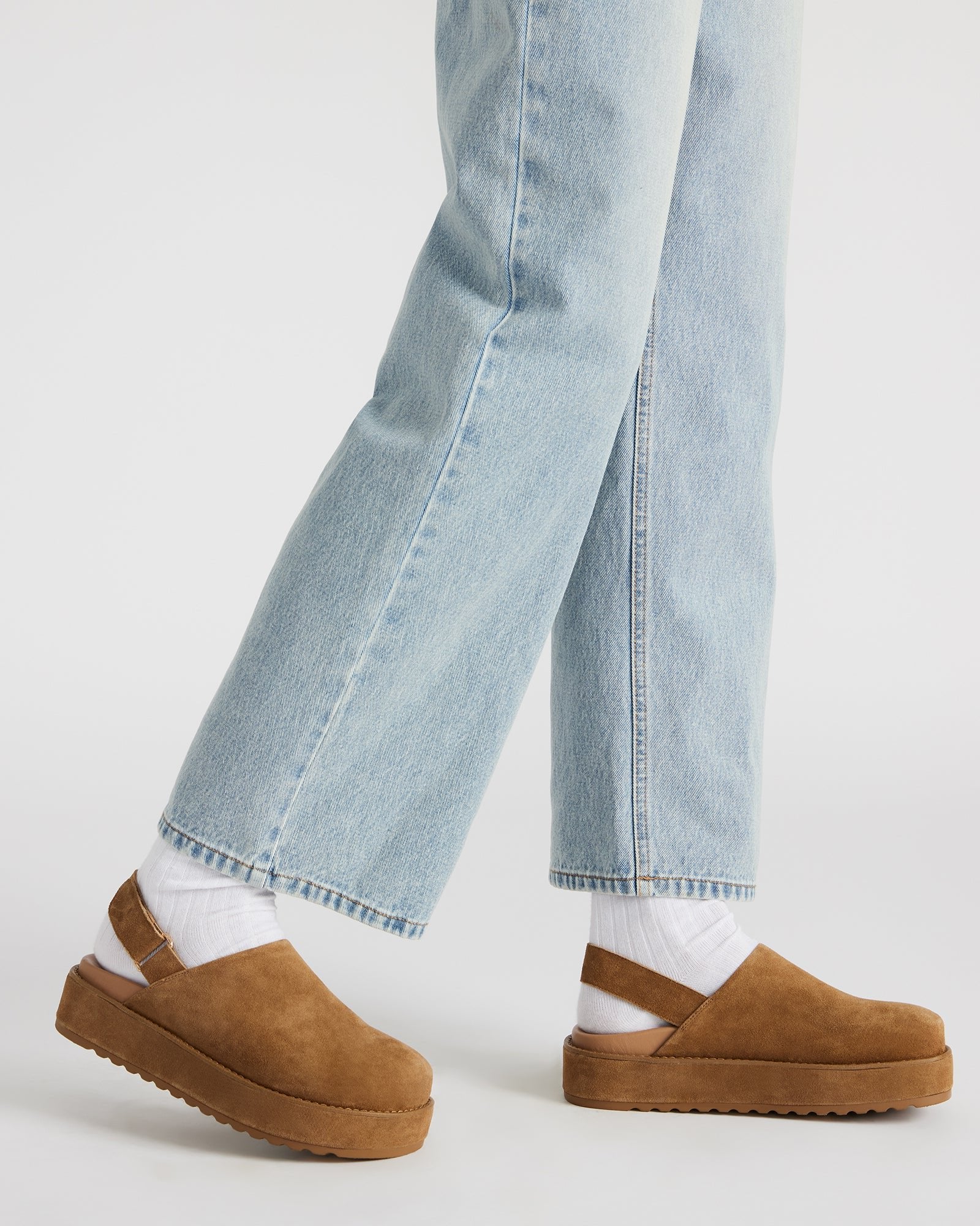 STEVEMADDEN_SHOES_MELLOW_COGNAC-SUEDE_0148.jpg