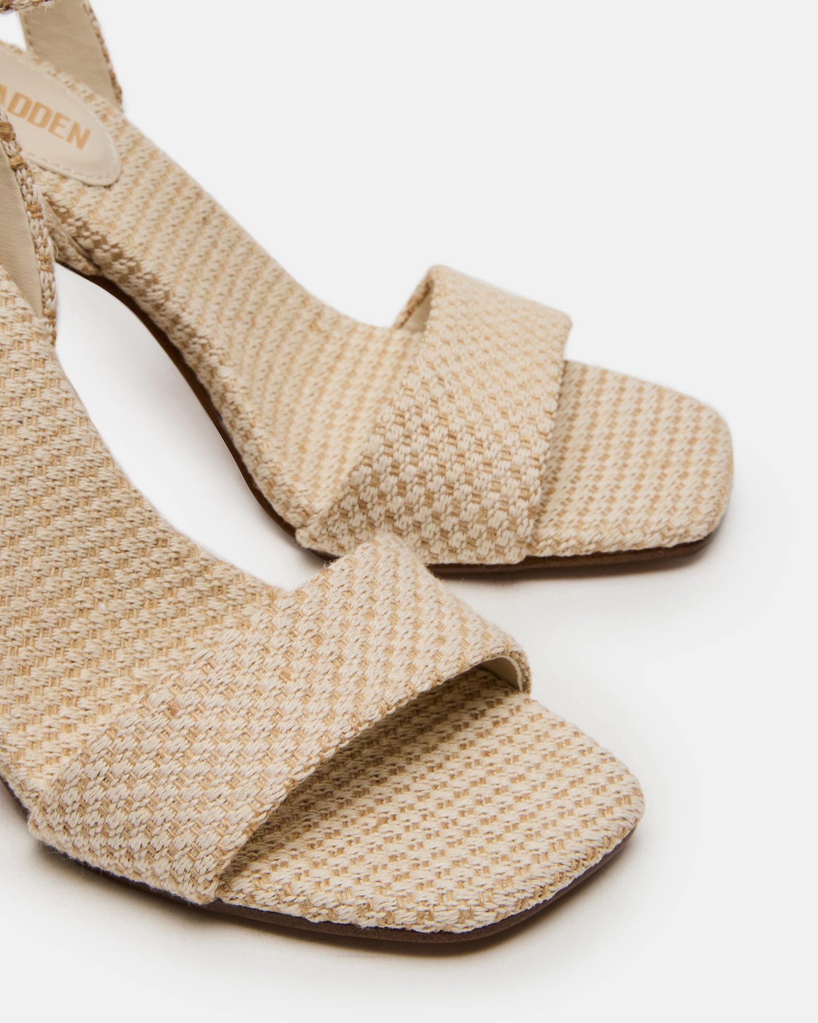 STEVEMADDEN_SHOES_MESSA_RAFFIA_04.jpg