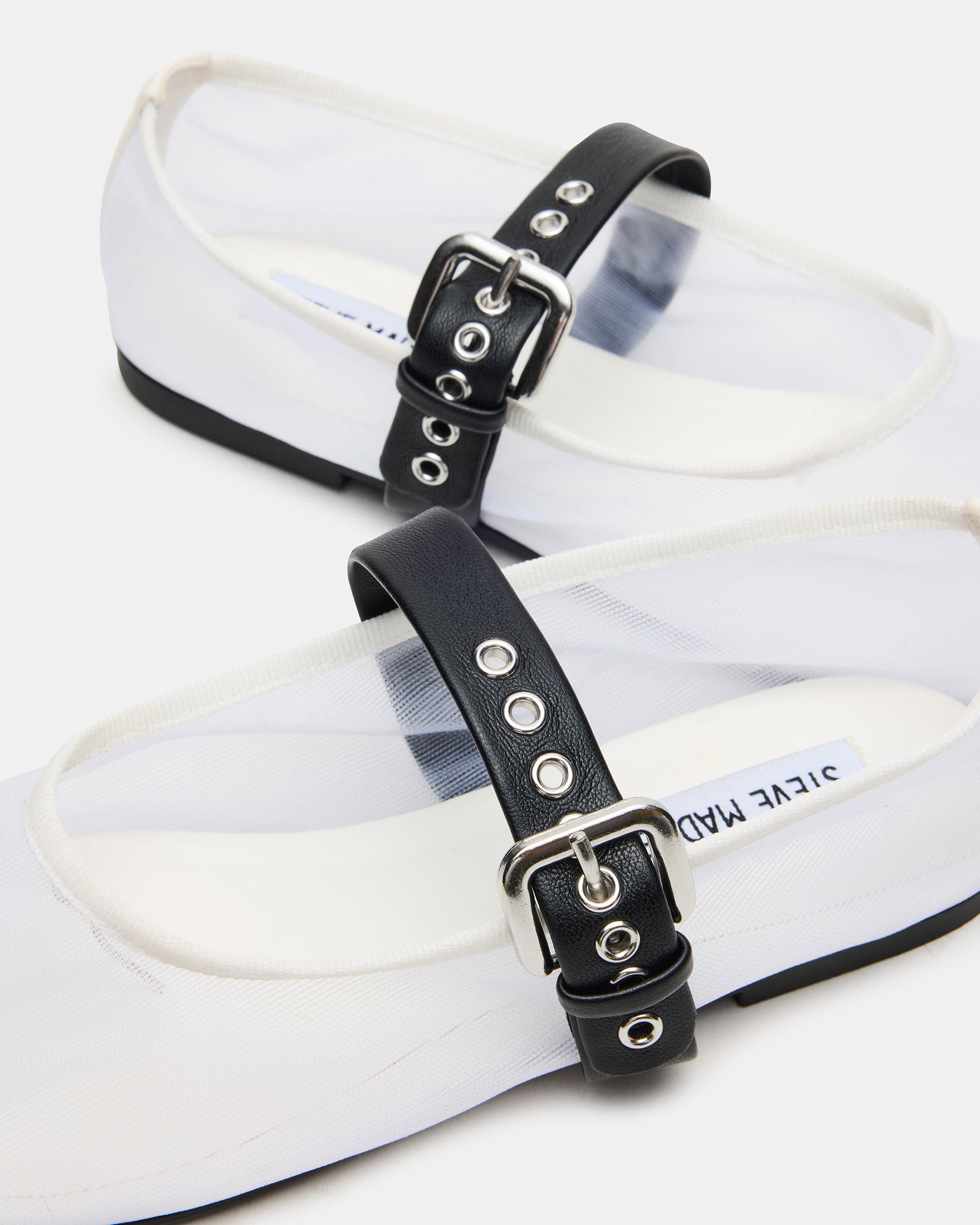 STEVEMADDEN_SHOES_MITSY_WHITE-BLACK_05.jpg