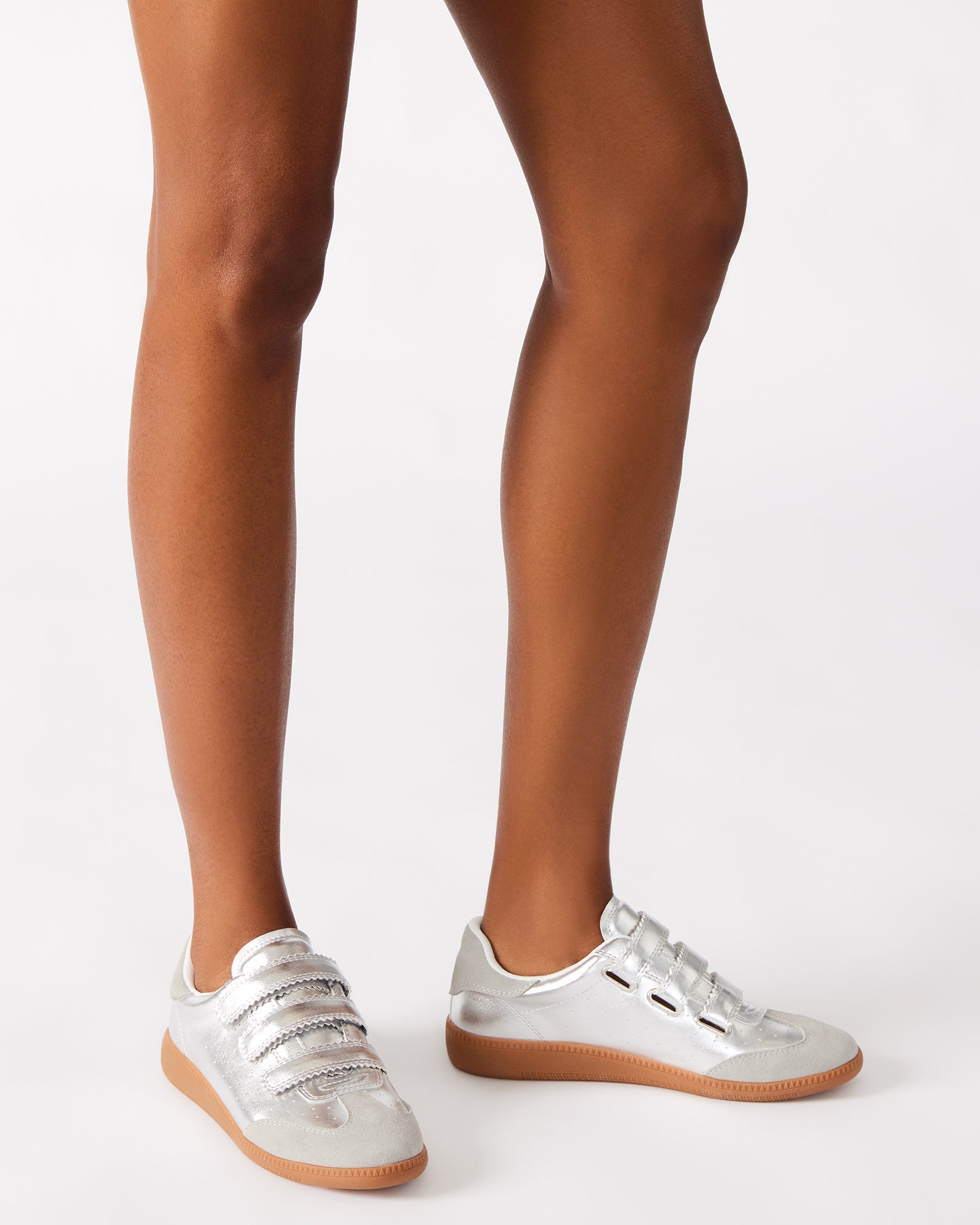 STEVEMADDEN_SHOES_MOMENTUM_SILVER_LEGS-DOWN_29e9d17c-f3df-45fe-be8f-91dd14079382.jpg