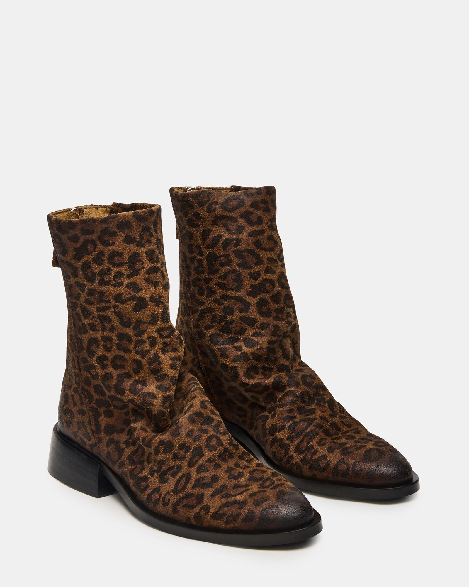 STEVEMADDEN_SHOES_NEXIE_LEOPARD_01.jpg