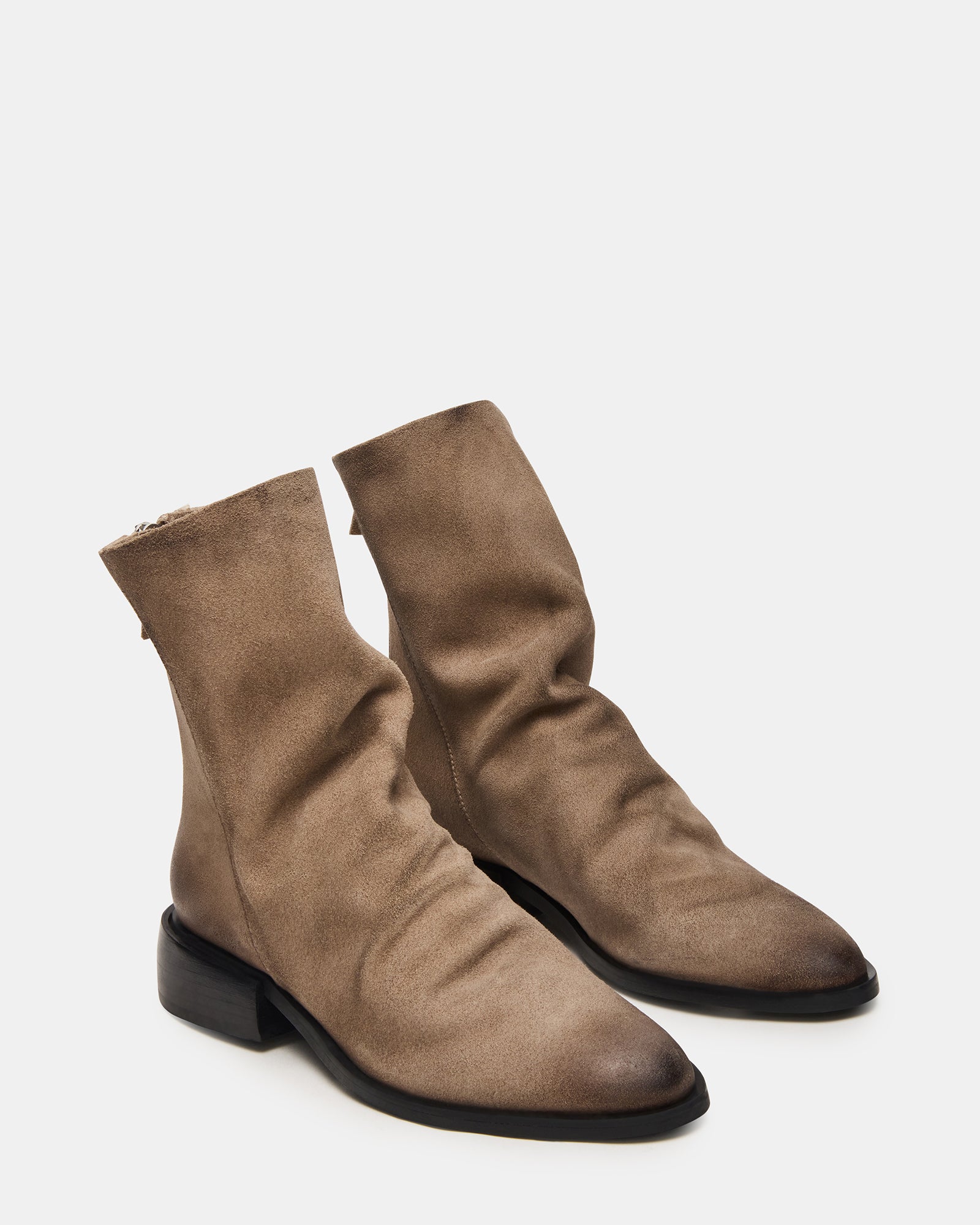 STEVEMADDEN_SHOES_NEXIE_TAUPE-SUEDE_01.jpg