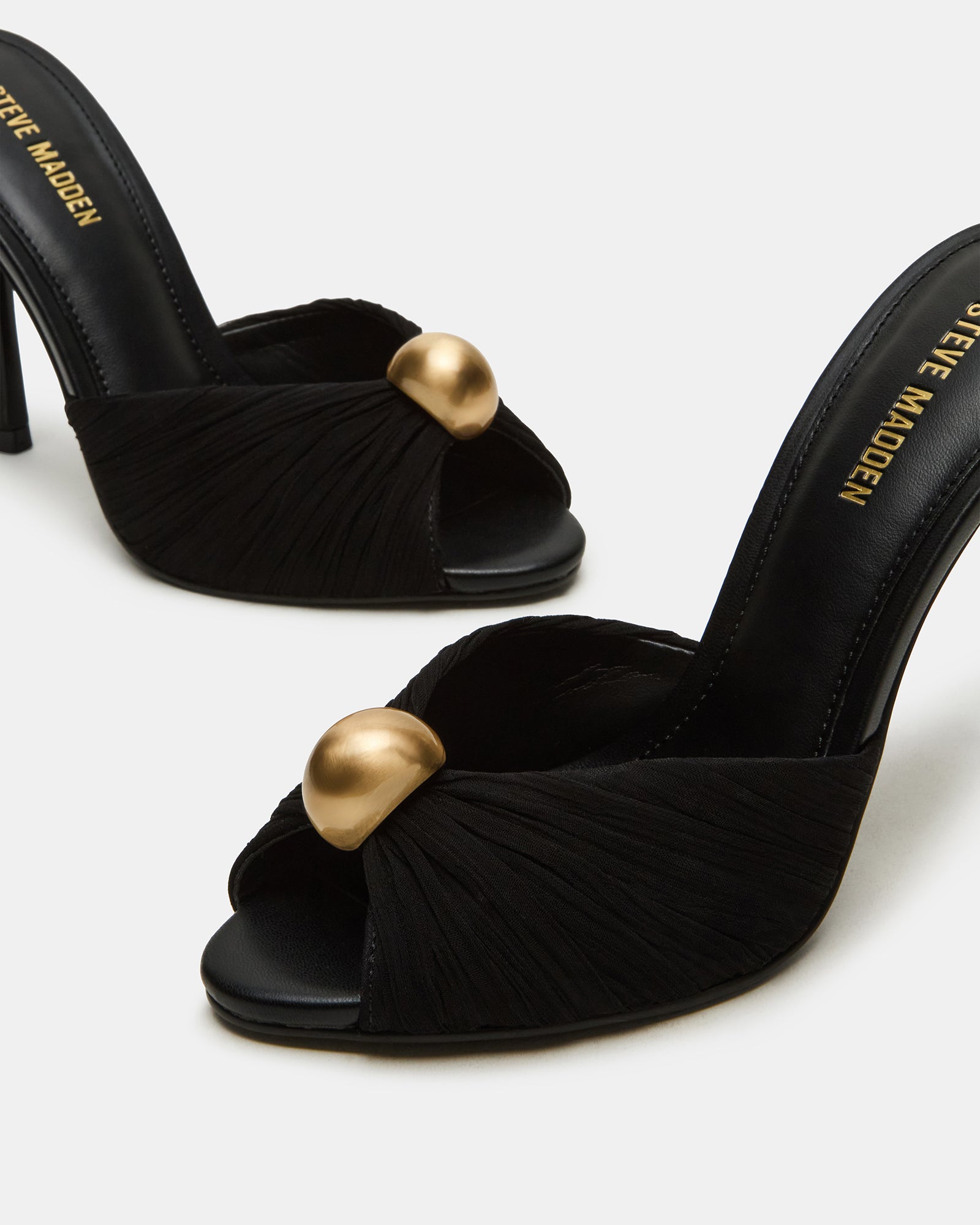 STEVEMADDEN_SHOES_PRIYA-G_BLACK_05.jpg
