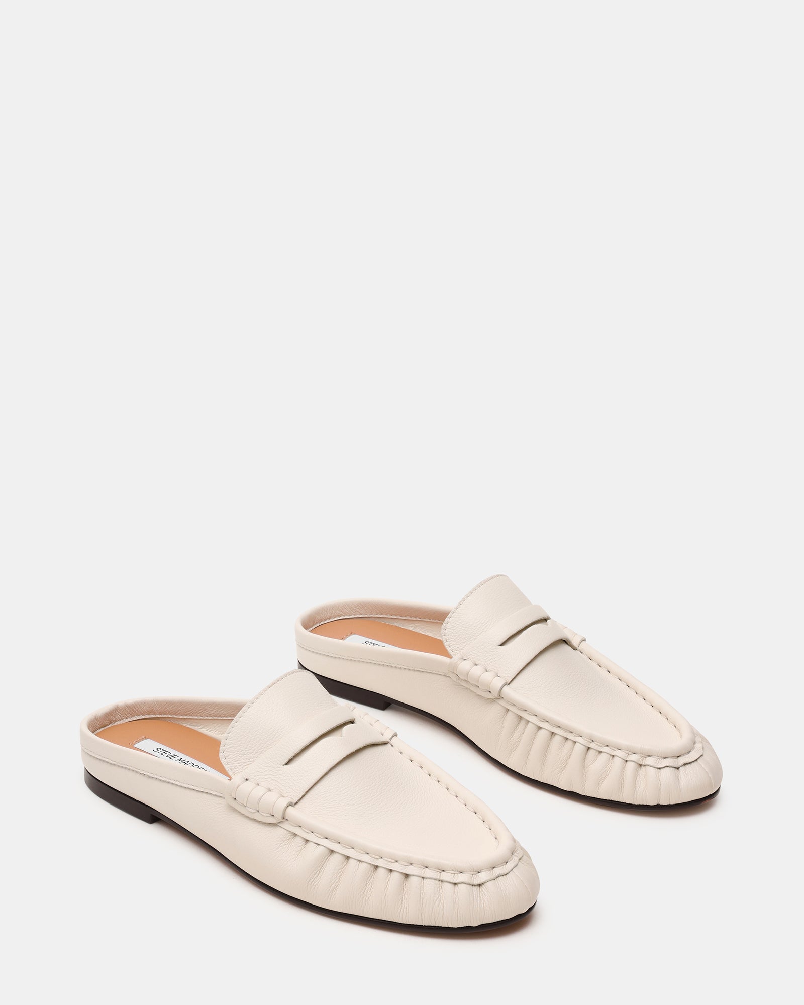 STEVEMADDEN_SHOES_RAFE_WHITE-LEATHER02_c13b9f90-f361-449d-9bd8-5c293fb122a8.jpg