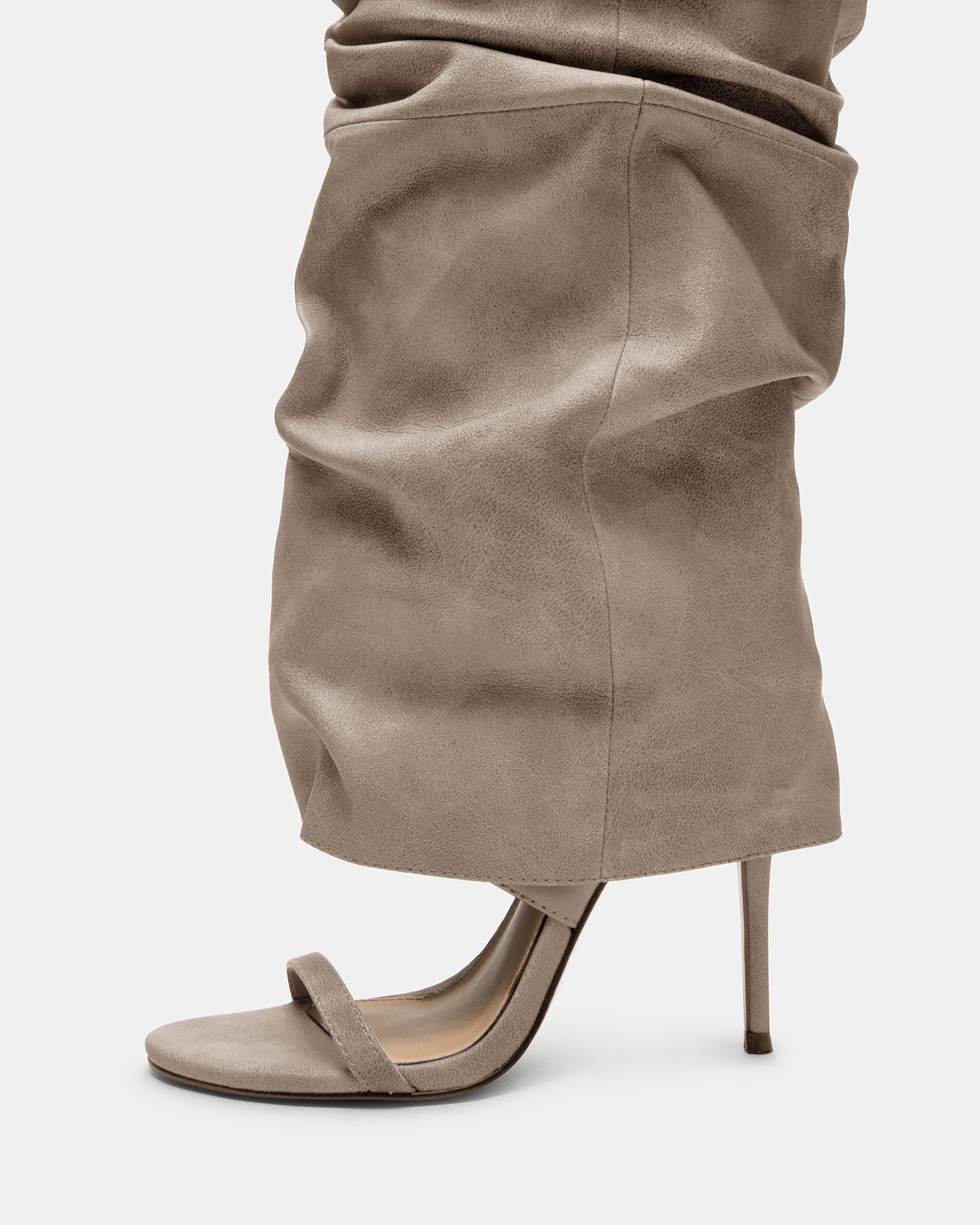 STEVEMADDEN_SHOES_RAVINE_GREY-DISTRESSED_05_56b7948b-61ea-4f86-9a4a-75132eadf83b.jpg