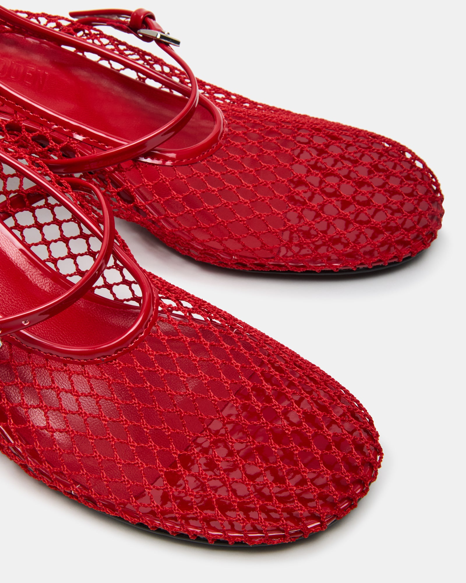 STEVEMADDEN_SHOES_RAYNOR_RED_03.jpg