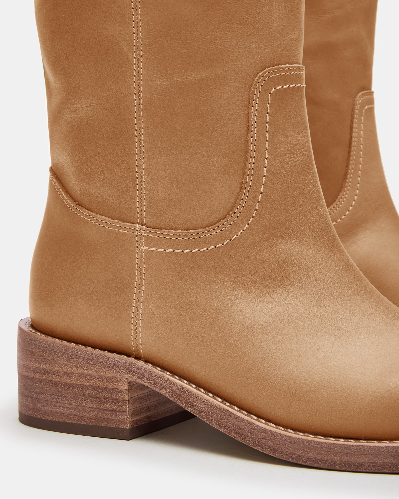 STEVEMADDEN_SHOES_RIGGS-W_BANANA-LEATHER_04_b5046237-4e93-4c41-8612-c5c541518367.jpg