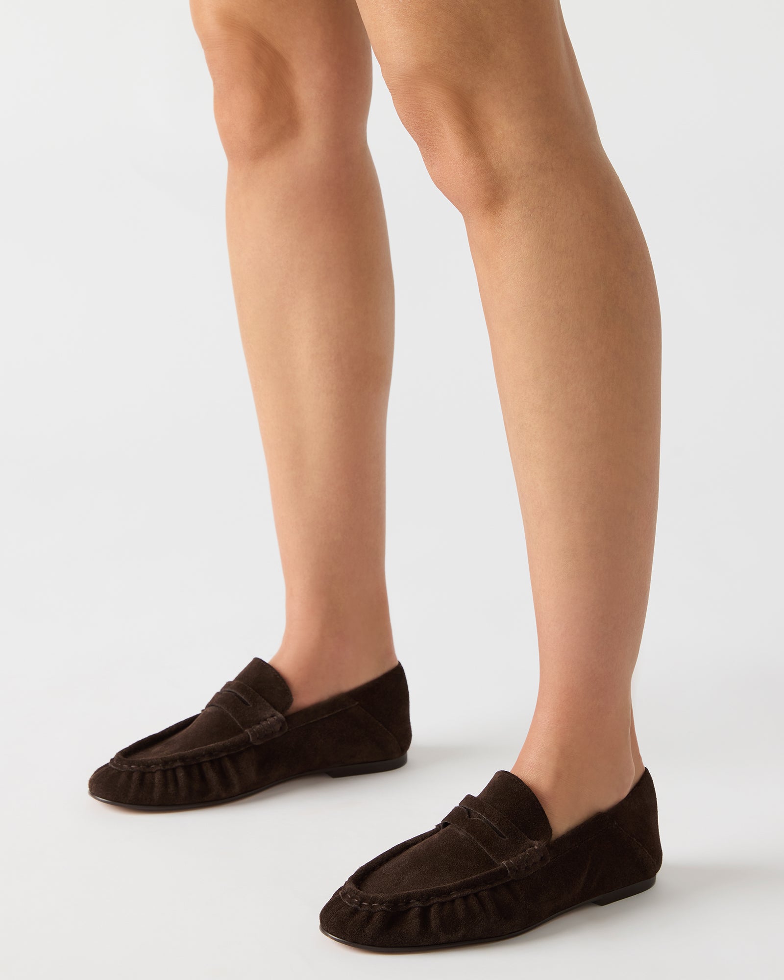 STEVEMADDEN_SHOES_ROGER_CHOCOLATE-BROWN-SUEDE_0289_993daae0-99c1-42e0-9f87-c445318d12a8.jpg