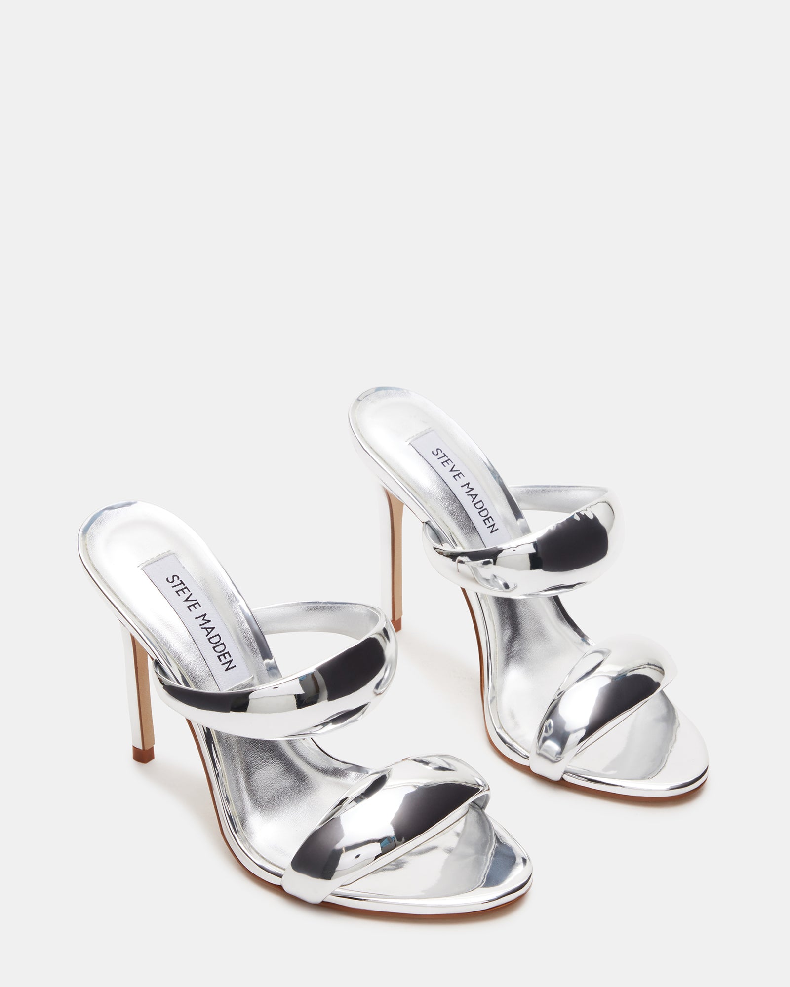 STEVEMADDEN_SHOES_SATURN_SILVER_02.jpg