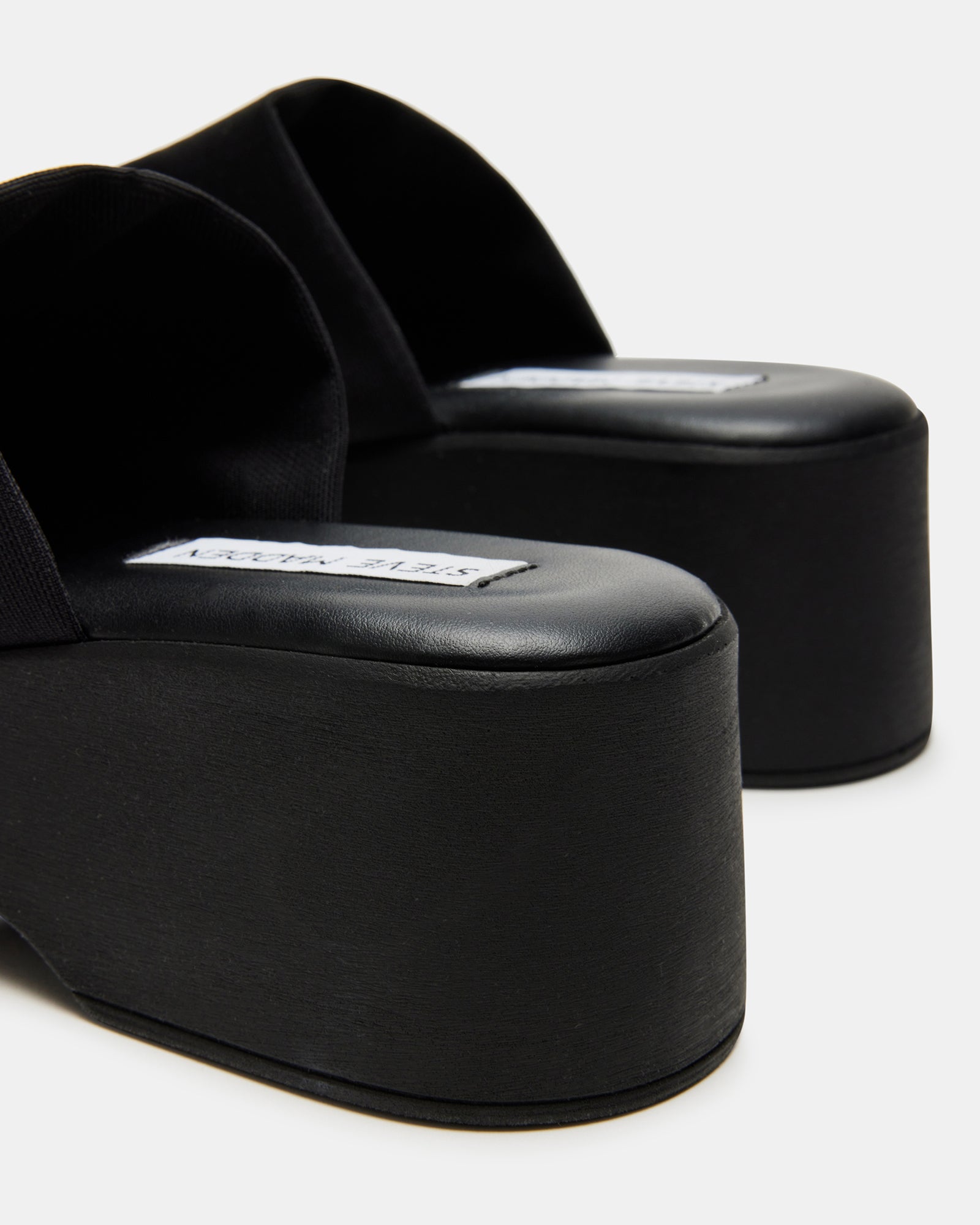 STEVEMADDEN_SHOES_SLINKY30_BLACK_05.jpg