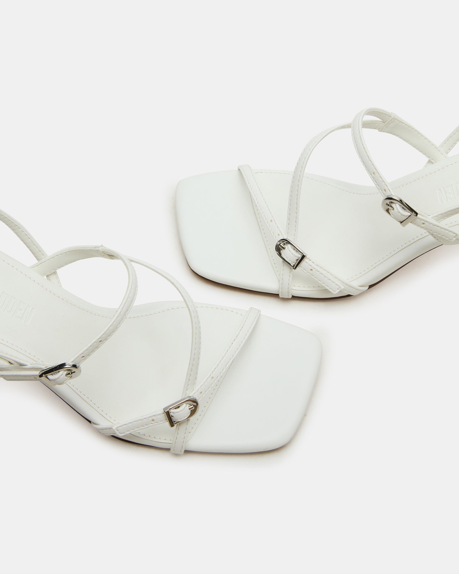 STEVEMADDEN_SHOES_VANTAGE_WHITE_05.jpg