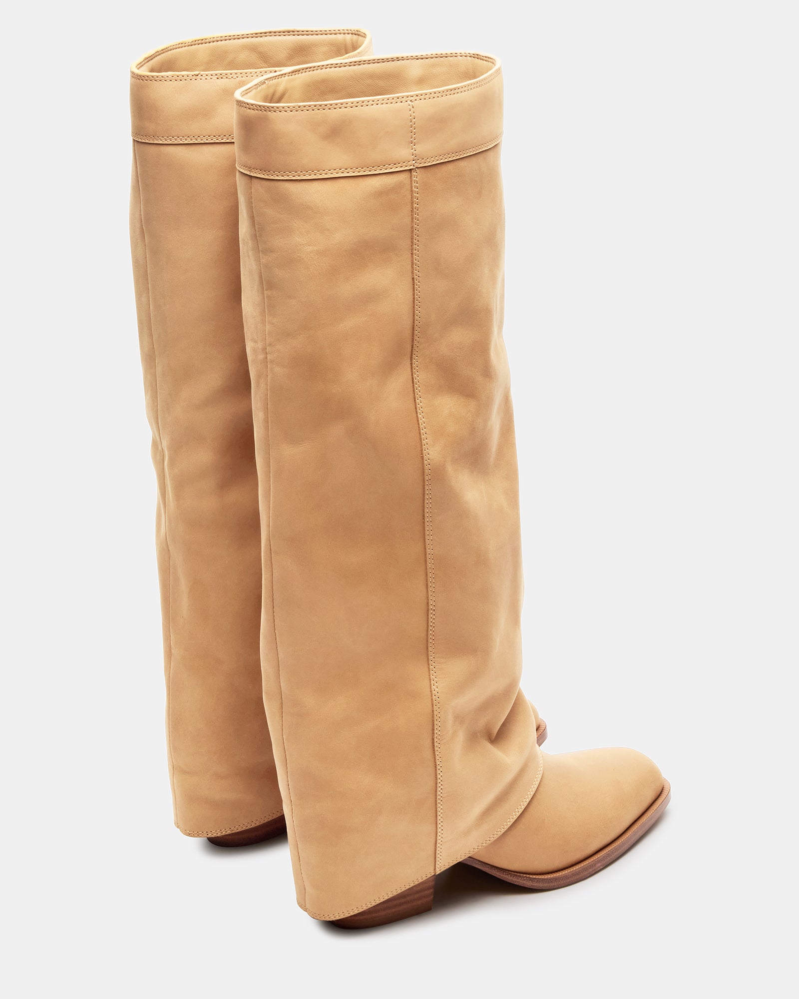 STEVEMADDEN_SHOES_WINNICK_BANANA-LEATHER_03_07caa14c-a590-4f9f-b7fd-850909adc2c3.jpg