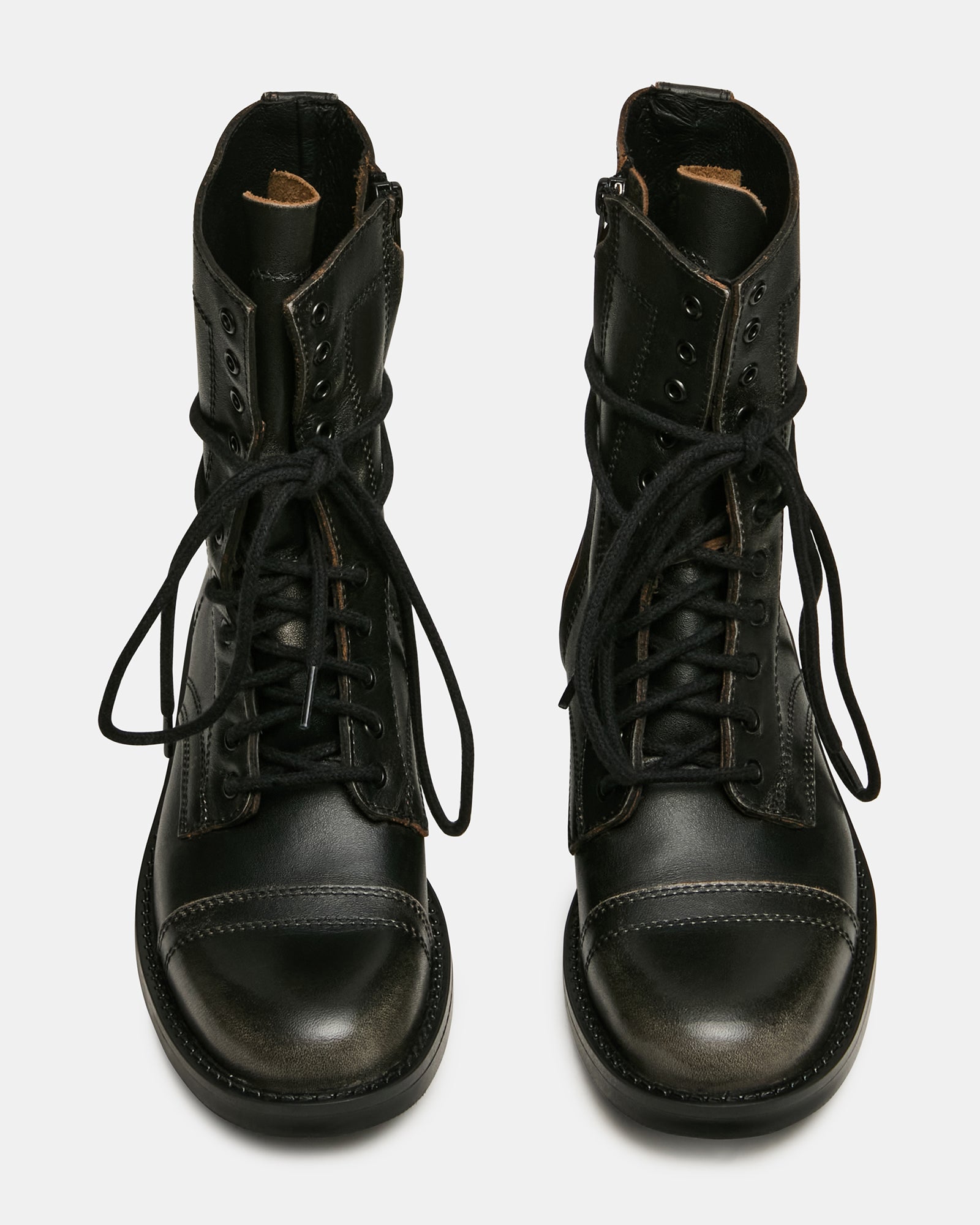 STEVEMADDEN_SHOES_YUKON_BLACK-DISTRESSED_04.jpg
