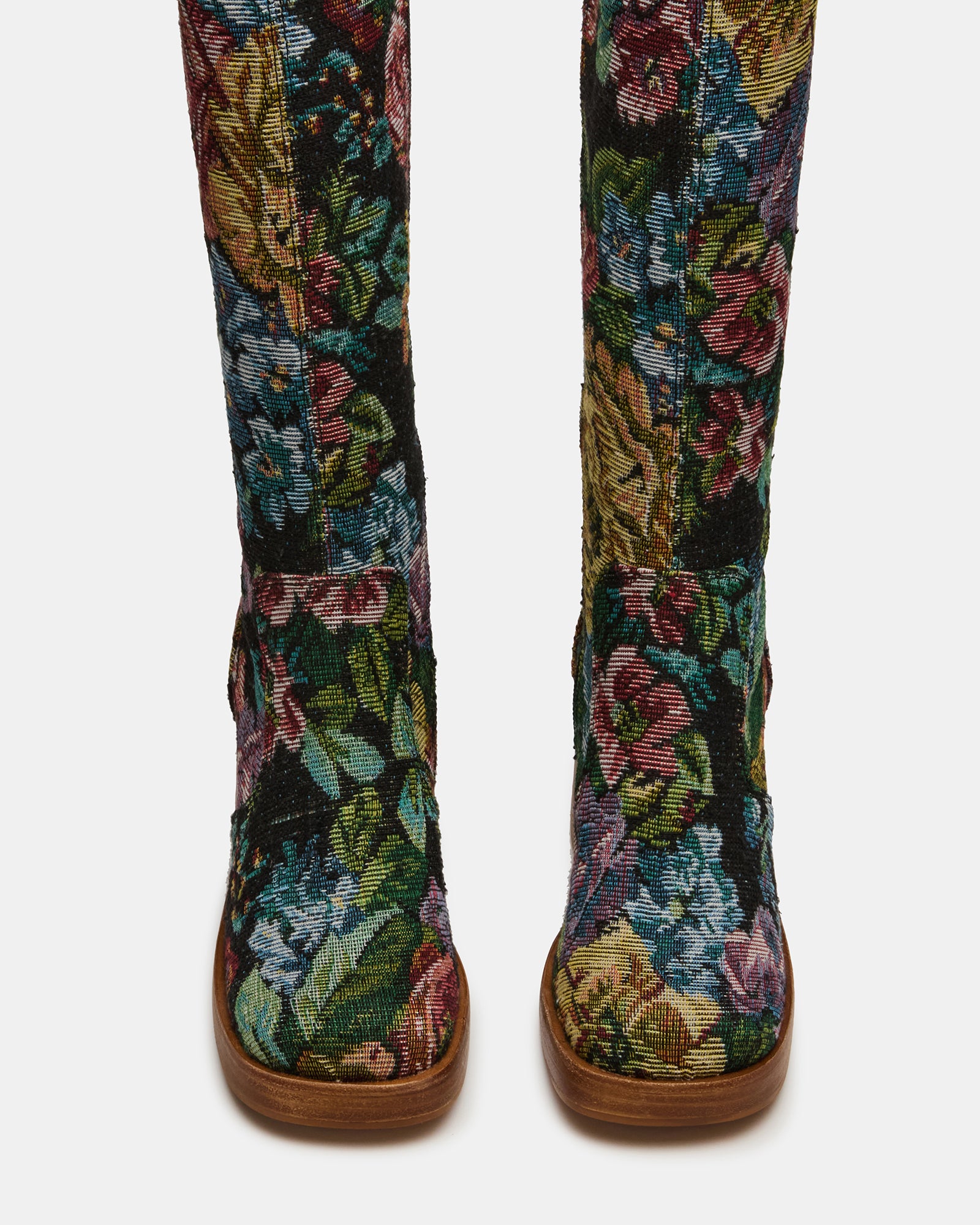 STEVEMADDEN_WOMENS_FOLIE_TAPESTRY_04.jpg